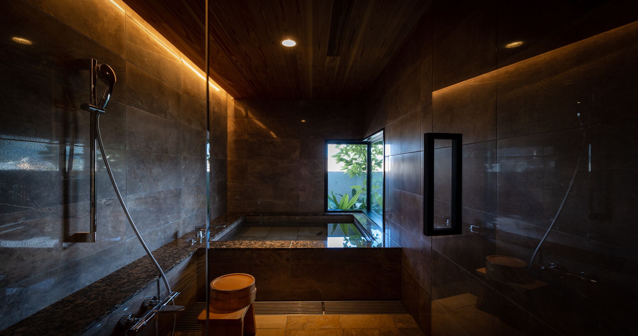 東山 四季花木 露天風呂