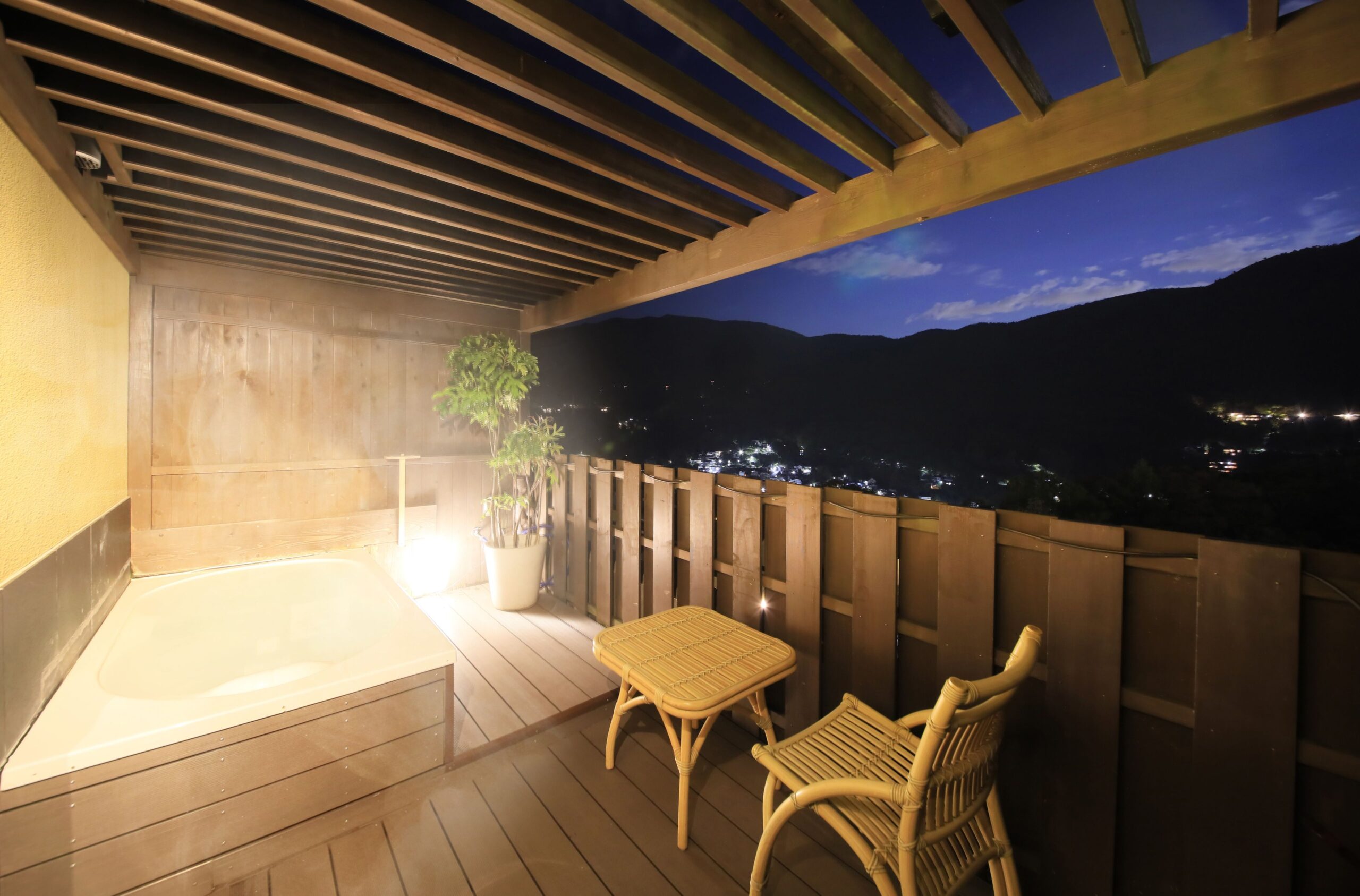 天翠茶寮 客室露天風呂